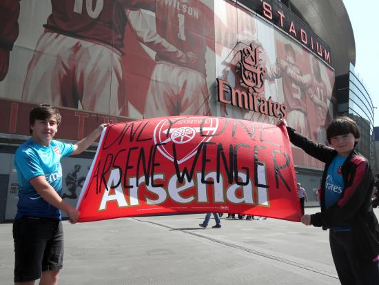 Arsene Wenger says disunity among Arsenal fans played a part in his decision to leave