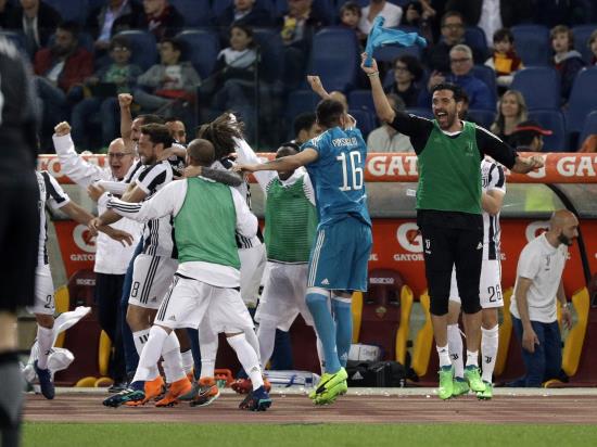 Juventus claim seventh consecutive Serie A title after goalless draw at Roma