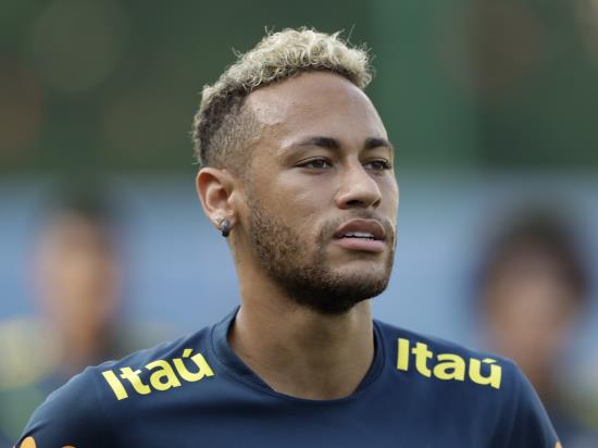 Neymar takes centre stage as Brazil move in to last eight