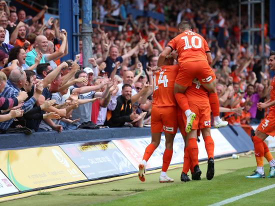 Pearson’s first Luton goal denied Sunderland victory