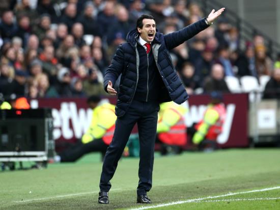 I picked the players who deserved to play – Emery defends Ozil omission