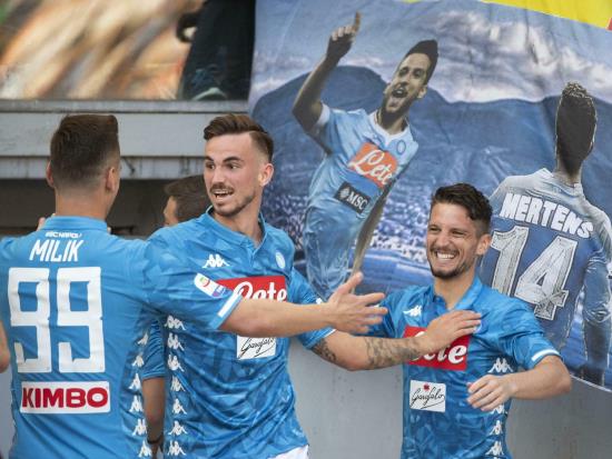 Napoli strengthen grip on second by thrashing Roma