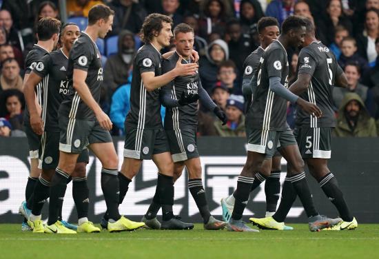 Leicester return to third with clinical victory at Crystal Palace