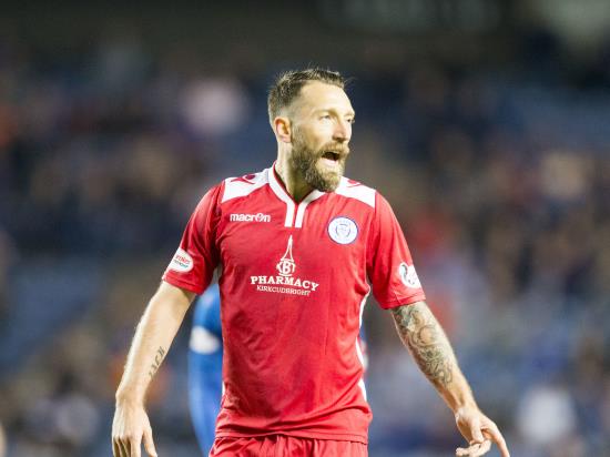Dunfermline strike late to win at Queen of the South