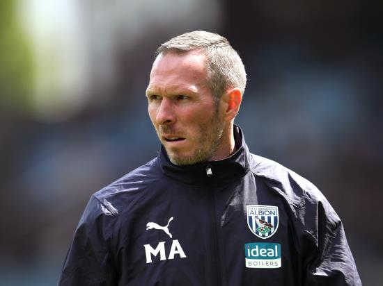 Michael Appleton keeping patient as Lincoln held at Fleetwood
