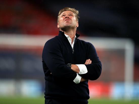 Karl Robinson ’embarrassed’ after Oxford defeat to Swindon