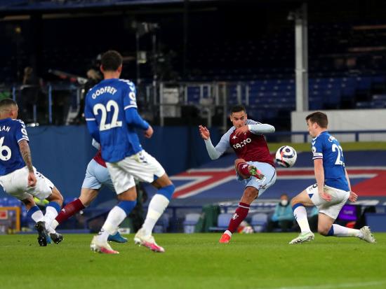 Anwar El Ghazi’s late winner puts huge dent in Everton’s top-four hopes