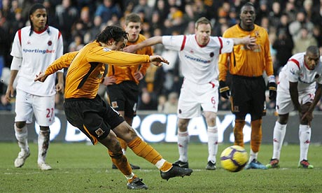 Matt Jarvis makes his point at Hull about Wolves' Hunt