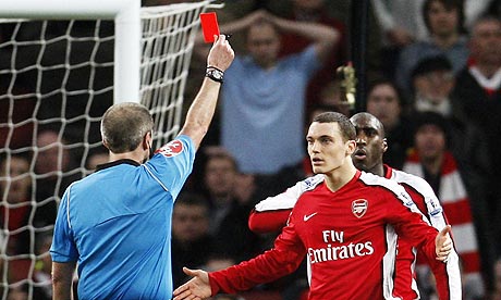 Arsenal's Thomas Vermaelen appeals against West Ham red card
