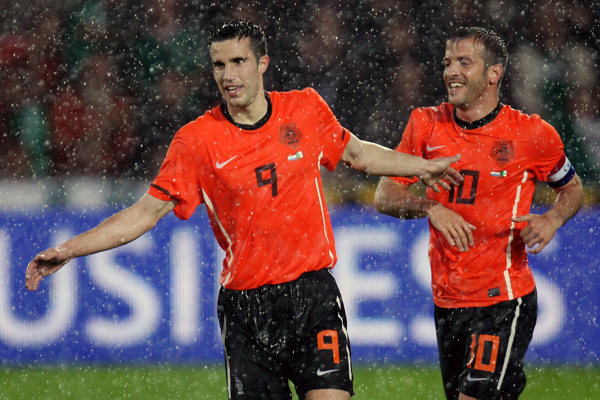 The Netherlands Coach Bert Van Marwijk Backs Robin Van Persie To Shine
