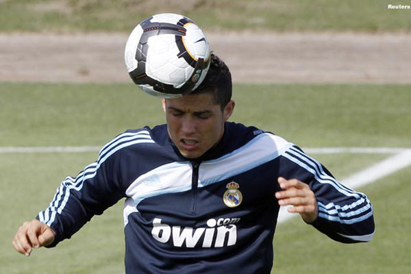 Cristiano Ronaldo keen on Man City move