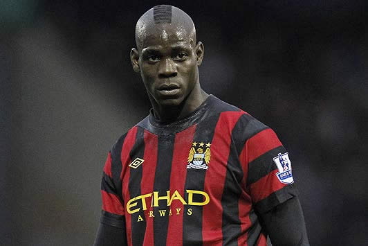 Sing song Mario on high... - Balotelli attends midnight mass
