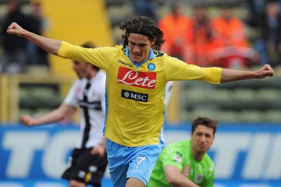 Napoli star tells Chelsea and Man City he's happy in Italy