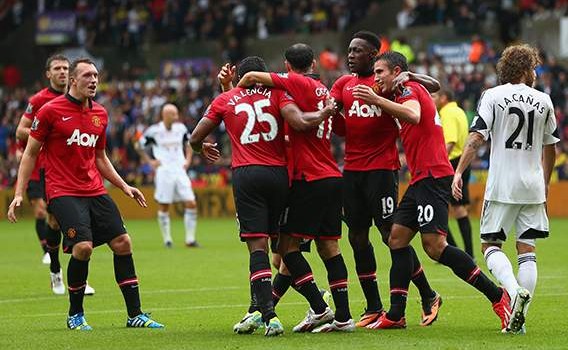 Swansea City 1-4 Manchester United: Van Persie & Welbeck doubles give champions perfect start