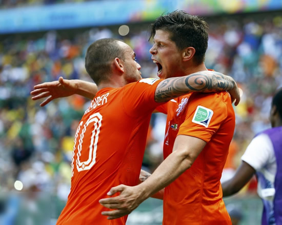 Netherlands 2 - 1 Mexico - Huntelaar hits late Holland winner
