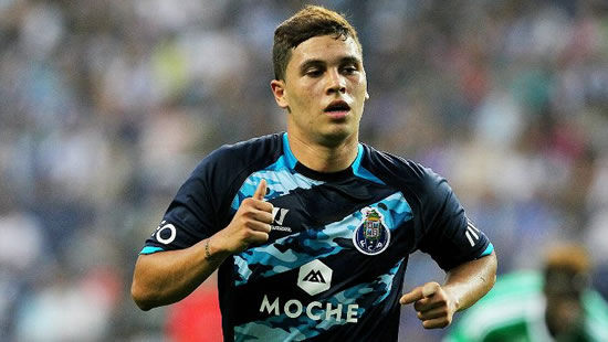 Arsenal try to pry Quintero from Porto