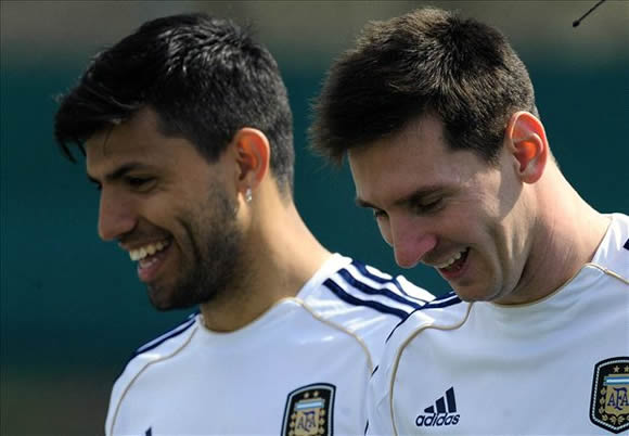 Messi said 'don't cheat on me' - Aguero
