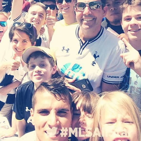 Erik Lamela all smiles with Tottenham fans