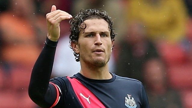 Magpies sweating on Janmaat