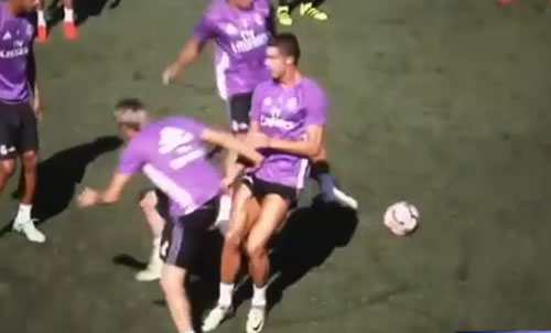 Fabio Coentrao nutmegs Cristiano at Real Madrid training, Ronaldo can’t take it