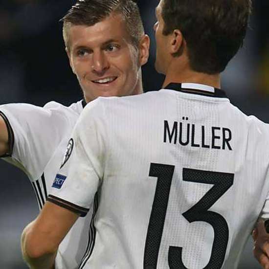 Germany 3-0 Czech Republic: Muller at the double as hosts ease to win