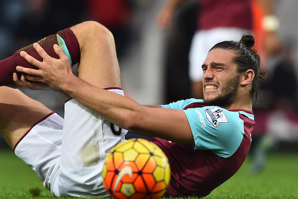 Andy Carroll suffers further injury setback
