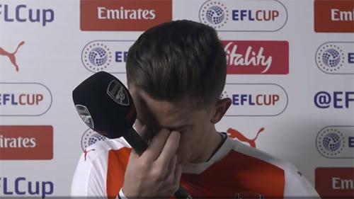 Arsenal star Gabriel Paulista breaks down in tears with touching Chapecoense tribute