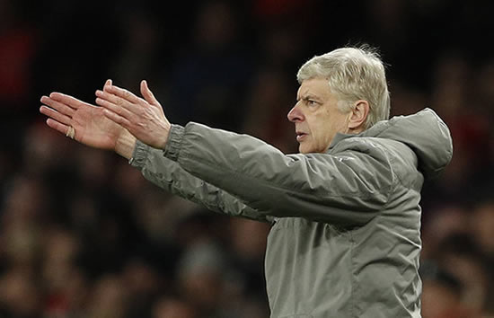 Arsene Wenger brutally shuts down fan with brilliant response over this player