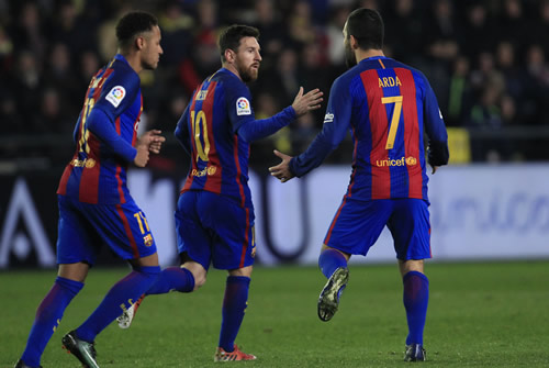 Villarreal 1 - 1 Barcelona: Lionel Messi rescues point for Barcelona with sublime free-kick