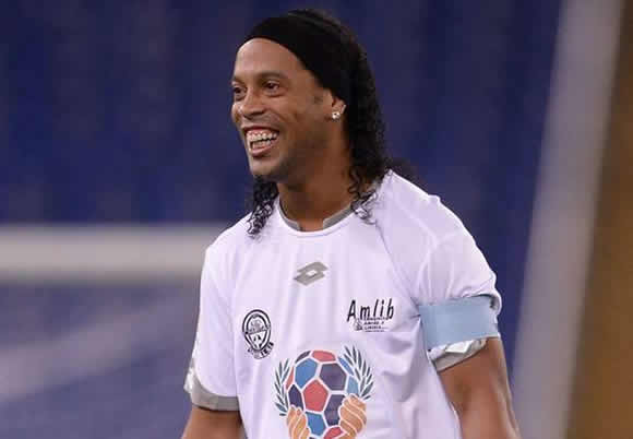Ronaldinho ready to return to professional football - agent