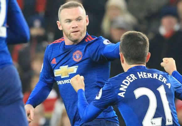 Wayne Rooney breaks Manchester United goals record