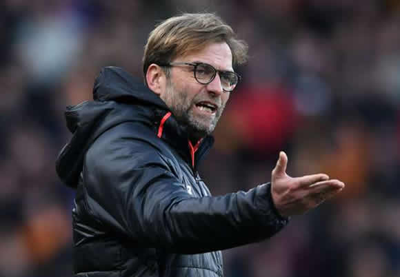 Klopp tells Liverpool players to accept 'criticism from everywhere'
