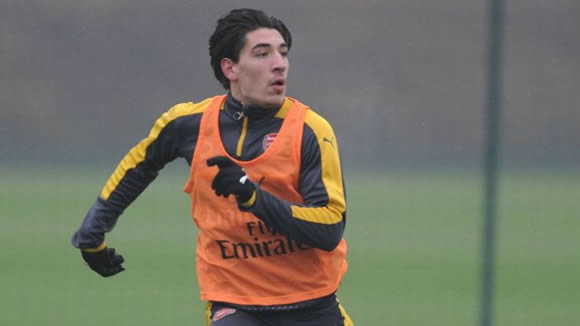 Hector Bellerin: My loyalty to Arsene Wenger 'worth more than money'
