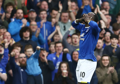 Everton 4 - 2 Leicester City: Romelu Lukaku at the double as Everton halt Leicester charge