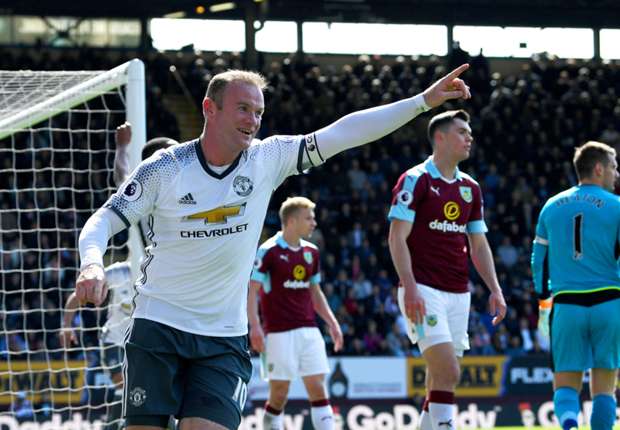 Burnley 0 Manchester United 2: Rooney makes goalscoring return in Ibrahimovic's absence