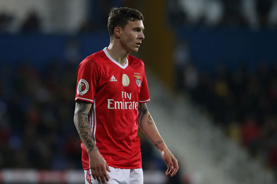 Manchester United confirm agreement to sign Victor Lindelof