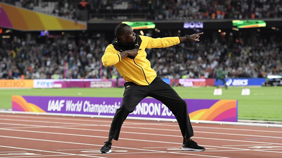 Burton Albion show interest in giving Usain Bolt a trial