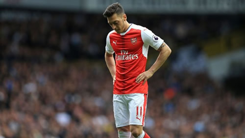 Arsenal great Ian Wright responds to Mesut Ozil's criticism: 'It's laughable'