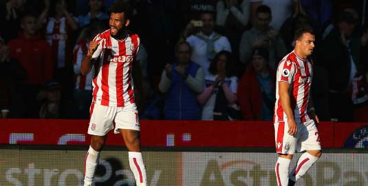 STOKE CITY 2 MANCHESTER UNITED 2: CHOUPO-MOTING DOUBLE HOLDS WASTEFUL VISITORS
