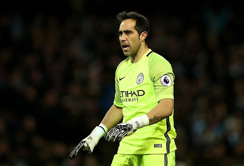 Claudio Bravo reveals how Alexis reacted to seeing his Man City dream fail