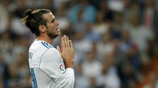 Gareth Bale ruled out for a month