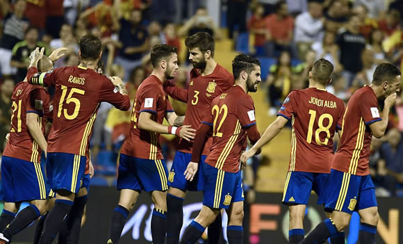 Spain 3 - 0 Albania: Rodrigo, Isco and Thiago on target as Spain seal World Cup finals spot