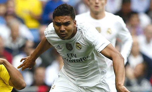 Mourinho wants Man Utd to compete with PSG for Real Madrid midfielder Casemiro
