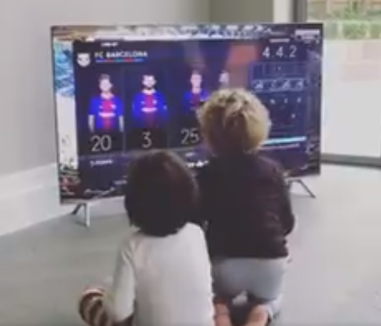 Thomas Vermaelen’s children’s reaction to seeing their dad on television is a wholesome Christmas treat
