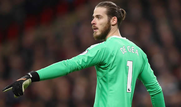 Real Madrid want to swap Cristiano Ronaldo for Manchester United star David De Gea