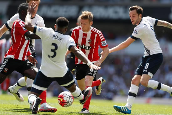 Danny Rose shows a touch of class with his Ryan Mason tribute
