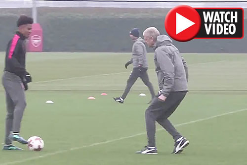 Arsene Wenger RIDICULED by Arsenal fans after Reiss Nelson destroys him in training