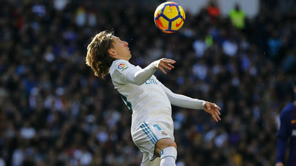 Real Madrid prioritise finding Modric's replacement
