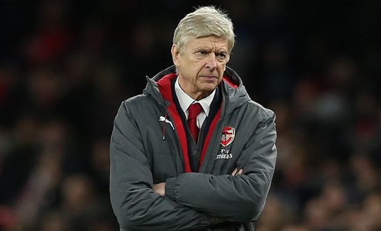 Arsenal boss Wenger refuses to publicly commit to next season