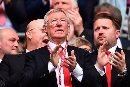 Manchester United news: Sir Alex Ferguson hoping to make Old Trafford return next month